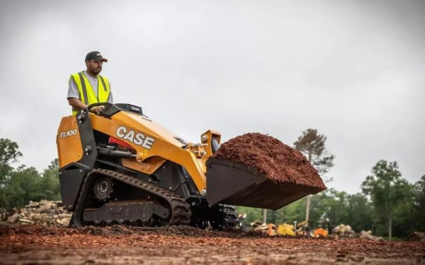 Compact Loaders - Image 4