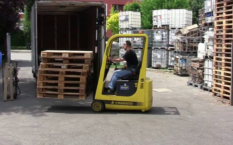 Micro Forklifts on The Forklift DEALER Zone (1)